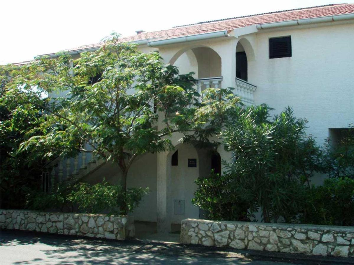 Apartments Mint Povljana - 50M From Sandy Beach Екстер'єр фото