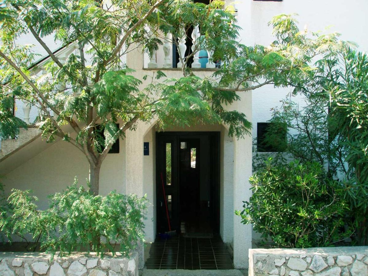 Apartments Mint Povljana - 50M From Sandy Beach Екстер'єр фото