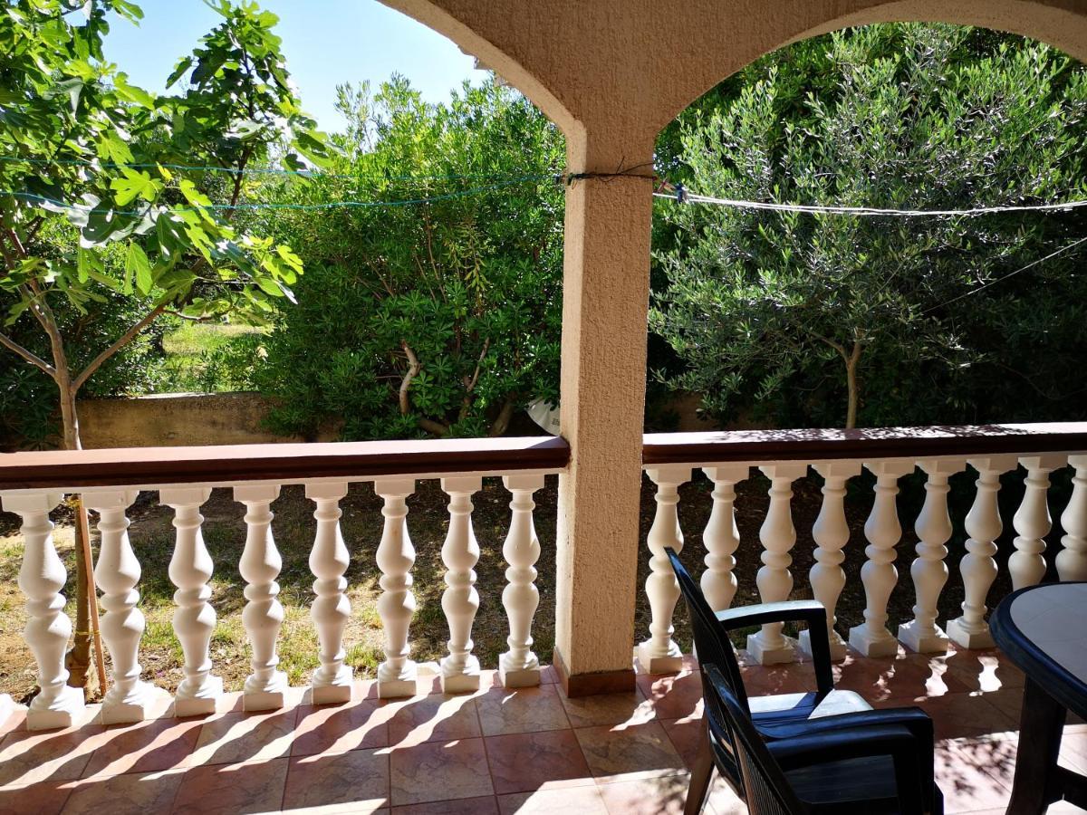 Apartments Mint Povljana - 50M From Sandy Beach Екстер'єр фото