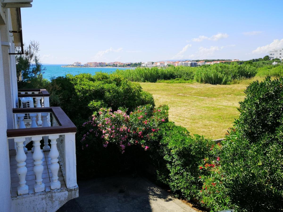Apartments Mint Povljana - 50M From Sandy Beach Екстер'єр фото