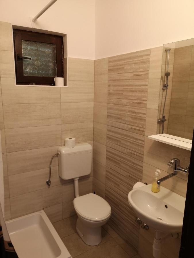 Apartments Mint Povljana - 50M From Sandy Beach Екстер'єр фото