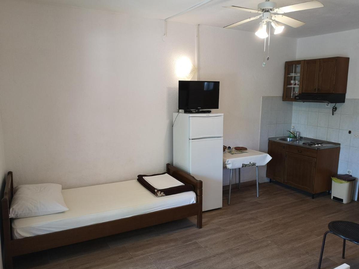 Apartments Mint Povljana - 50M From Sandy Beach Екстер'єр фото