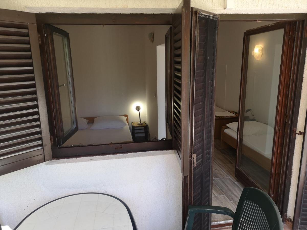 Apartments Mint Povljana - 50M From Sandy Beach Екстер'єр фото